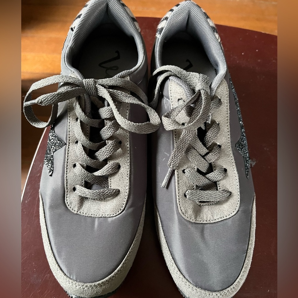 Very G shoes size 9.5
